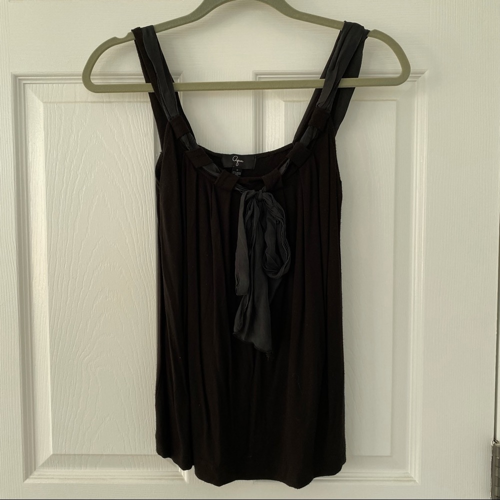 Aqua black top